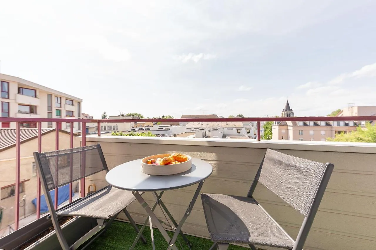 Apartment Blue Dream - Rer B&C - Netflix / Disney+/ Easy Check-In Massy