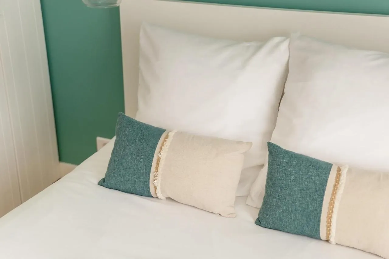Blue Dream - Rer B&C - Netflix / Disney+/ Easy Check-In Massy  0*, Massy (Essonne) France